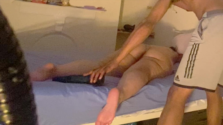 Daddykane: Massagem oleosa quente, vovó adora pau preto duro.