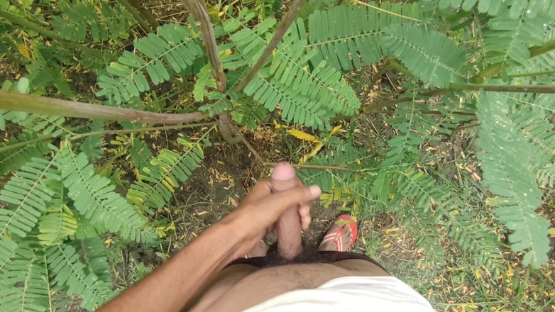 Desimast7: Horny Boy Masturbation in Outdoor and Cumshot