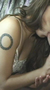 A Charmene Star Piace Succhiare Il Cazzo