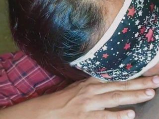 Hotwife Srilanka: Sexy indická děvka odhalení manžílkem a šukání pusy