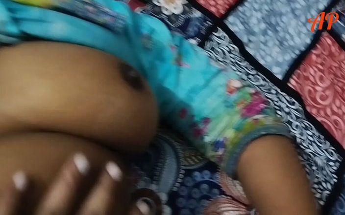 akashprimex790: 紧致的少女被debor- bhabi debor love - akashprime。