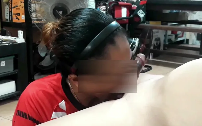 Pinay Buko Juice: Maid with Benefits