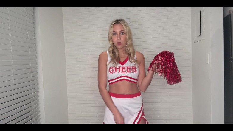 Tiffstreatsxoxo: La cheerleader monella ti prepote