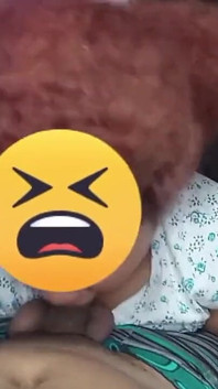 Üvey annem ağzına boşalana kadar sikimi emiyor
