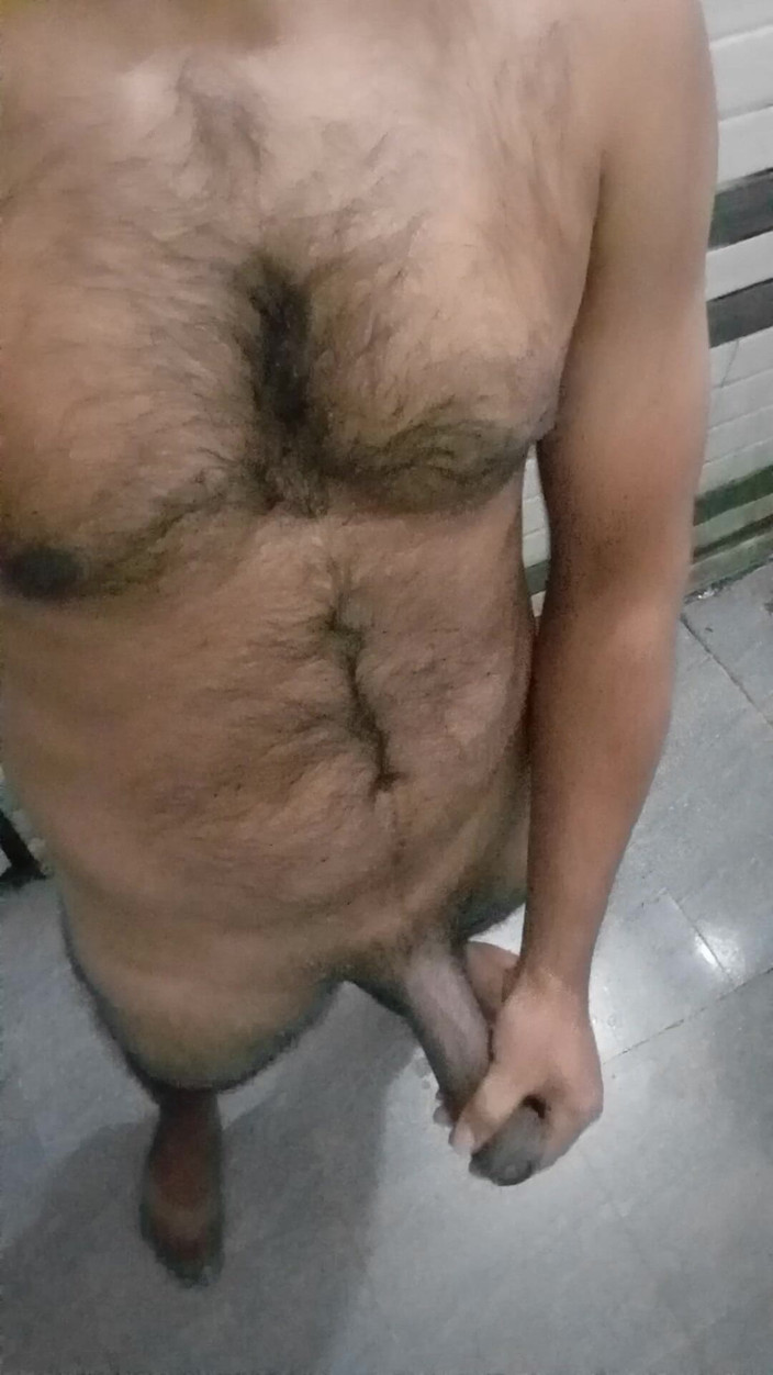 Raaz26d: Al ver el coño de la esposa de un amigo,...