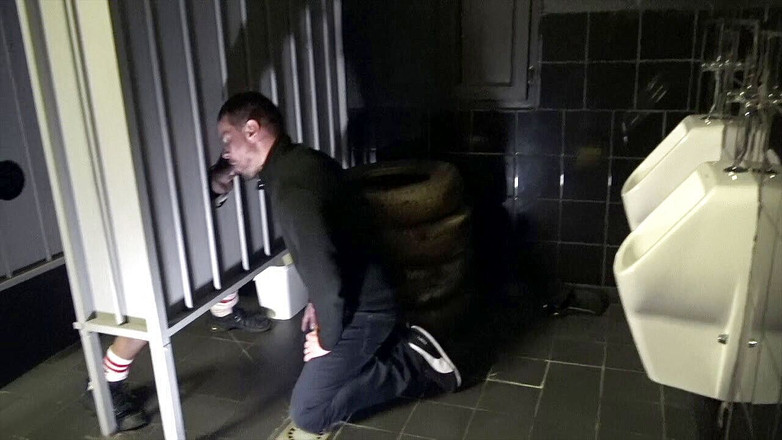 MALIK THE ARAB FUCKER XXL: तहर द्वारा सार्वजनिक शौचालयों में बिना कंडोम चुदाई