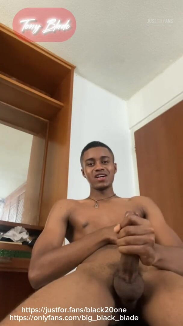 Black-2001: Vous et moi sommes d’accord que c’était une éjaculation juteuse avec...