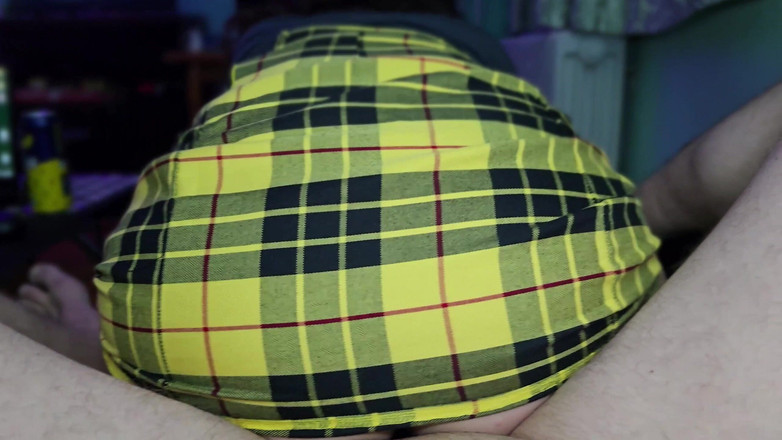 Anal Imperia: 小さな女が全ての穴に大きなチンポを受け入れる