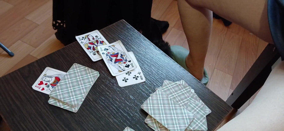 Lesbian-illusion: Moje sousedka přišla o přítelkyni v Kartách