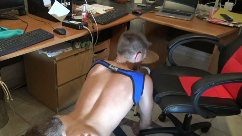 The bareback attack dungeon: Enjoy This Amazing French Porn Amator Bareback with Dudes so...