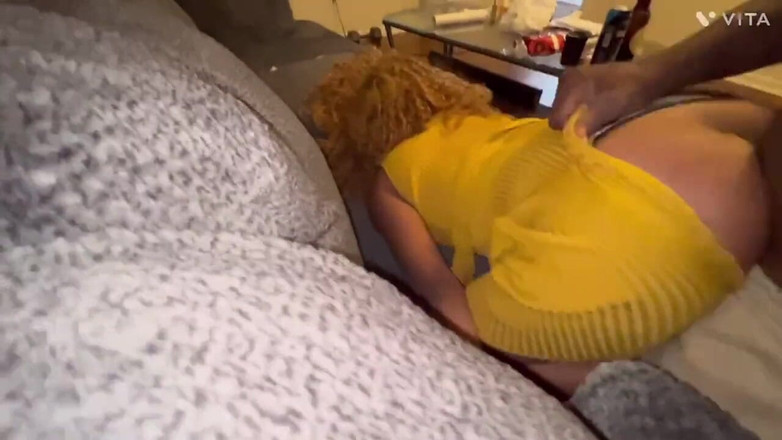 Fijii pornbox: Я сказав йому, що давайте займатися анальним сексом, поки твоя дружина з днем подяки лол