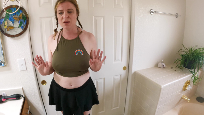 Erin Electra: 내가 레즈라는 걸 알게 된 의붓여친! 내 엉덩이를 따먹게 해줘