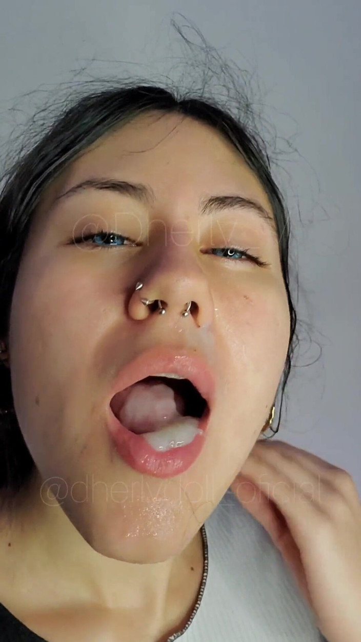 DherlyDoll: Cumshot Compilation, Beautiful Dherly Swallowing Cum!
