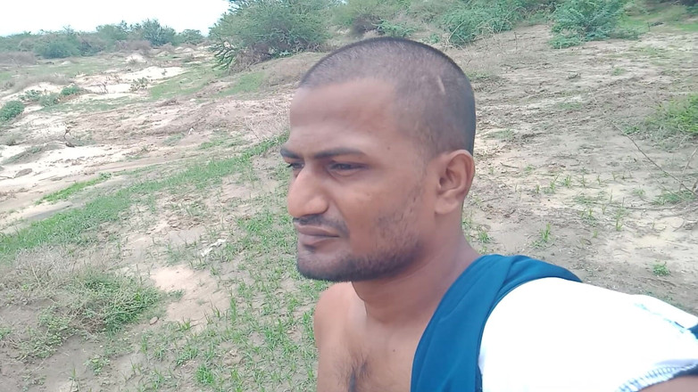 KUMBHA MANOJ KUMAR: 私人岛上的德西冒险壮观的电影体验