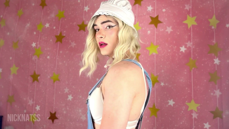 Natalie Napoli: Fată transsexuală Iepuraș hunt joacă roluri