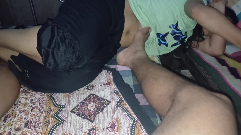 NaughtyWings: Fratele vitreg indian și sora vitregă