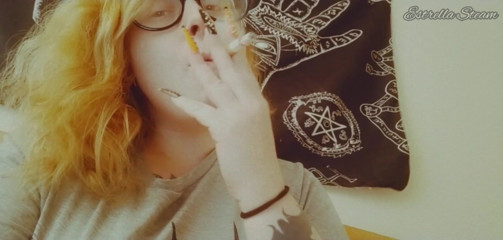 Estrella Steam: Merokok setiap hari