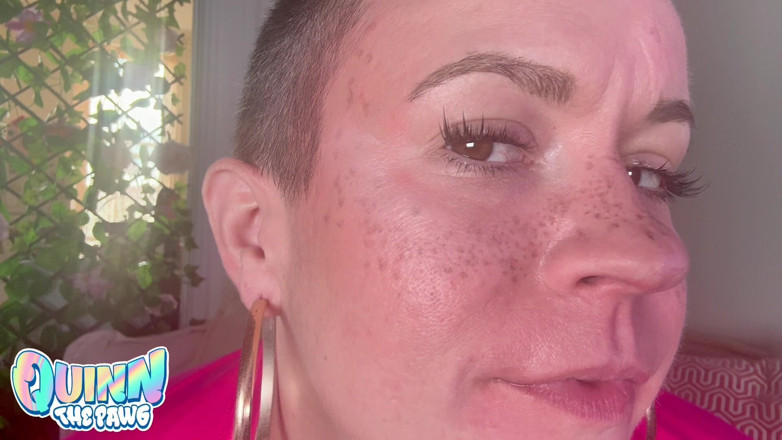 Quinn Marie: Tour muka dan mulut dengan permainan hidung