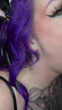 La cameriera sorpresa a toccarsi si becca un creampie bbc rico blaze