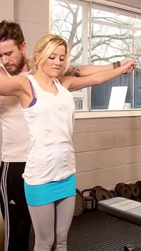 Sienna Day aime s'entraîner différemment aujourd'hui avec son entraîneur de fitness