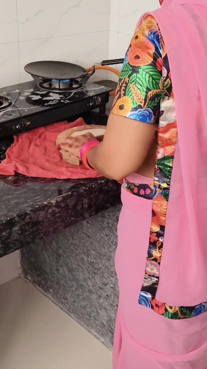 Sagita Sharm: Aaj Bhabhi Ki Kichin Me Karte Bawkt Ki Bhabhi Ki...