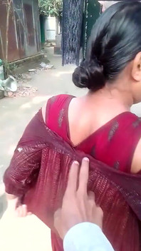 Village Girl's Bathing Video