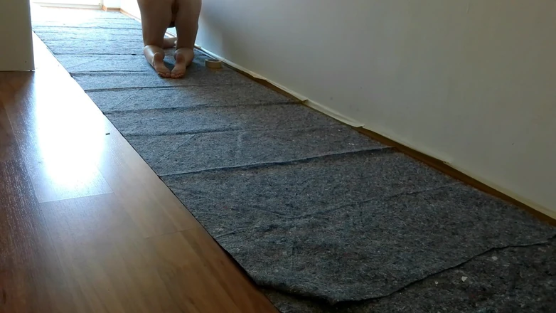 SimoneLive1: How I Help the Painter with His Work