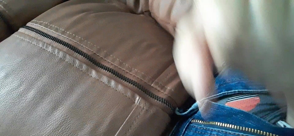 Rusty Sunnybrook: Fag edged và trêu chọc
