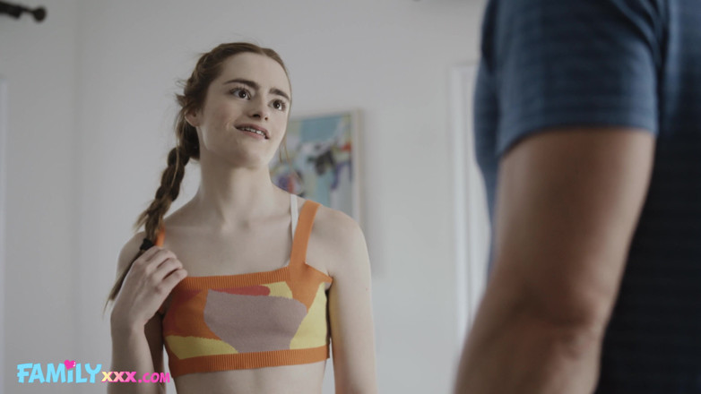 FamilyXXX: Tiny Stepdaughter Reese Robbins Shows Her Talents