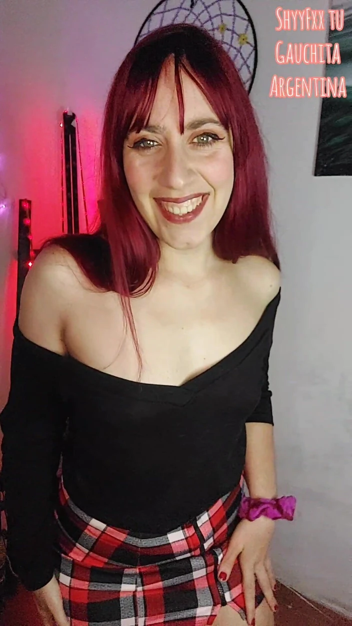 Tu Gauchita Argentina: Shyyfxx私の10代のボーイフレンドとの魔法の再会は野生のフェラチオで終わります