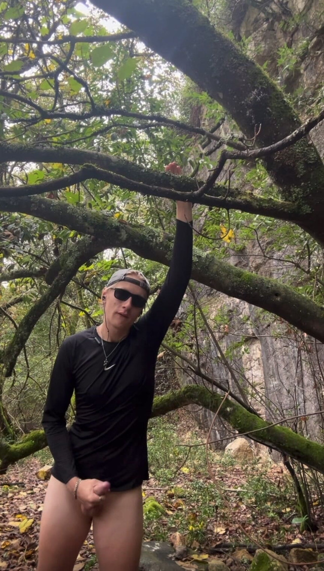 Hiker Bro goes Off-Trail to Jerk Off (Axton Drake)