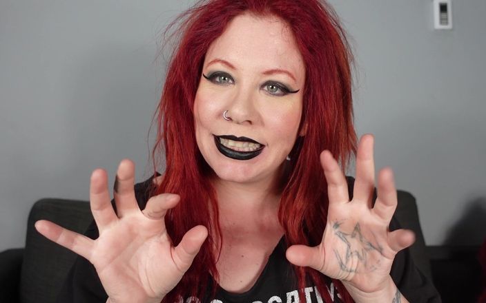 Deanna deadly: जाहिल सौतेली बहन आपको मुस्कुराने और आपको अच्छे मूड में लाने के लिए गुदगुदी करती है