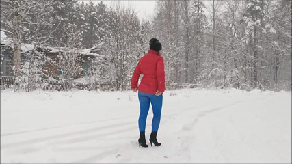 RedRoseRus: Без спідниці в синіх колготках-повна версія