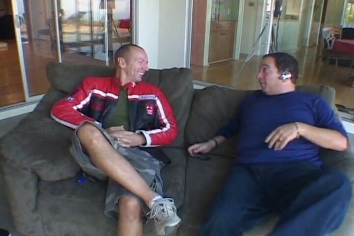 Lovers Of Vintage: Podvádějící manželka dostala dvojitou penetraci a vystříkal se do kundičky...