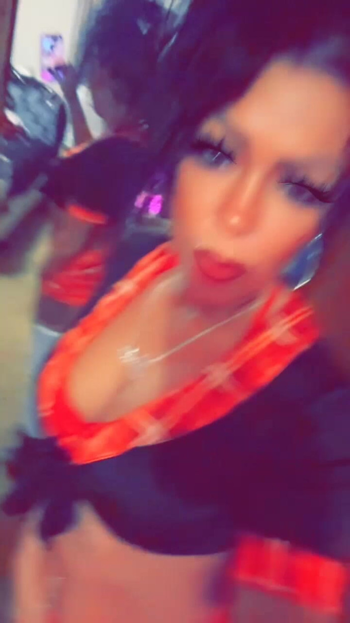 Krystal Petite Treat: Baisons !
