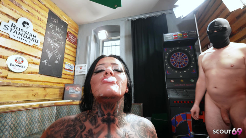 Scout69: Tyska kurviga BBW slynan Ashley Cumstar på creampie gangbang party...