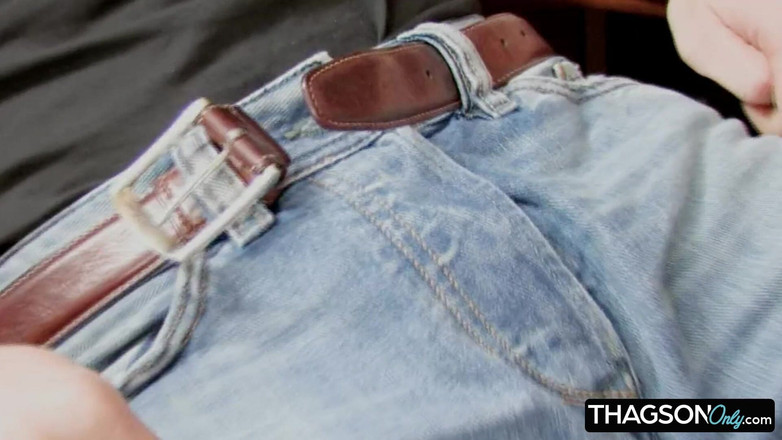 THAGSON ONLY: 금발과 갈색 머리 창녀의 김이 모락모락 나는 쓰리섬