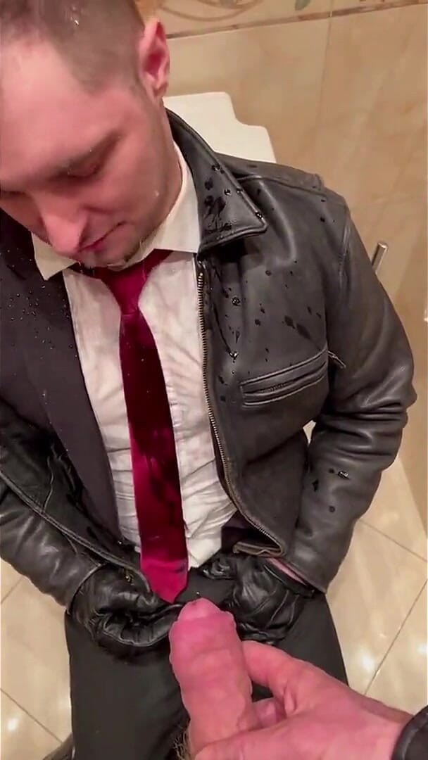 Mega Pissing Kinkysirius Play! Full Video!! (Kinky Sirius)