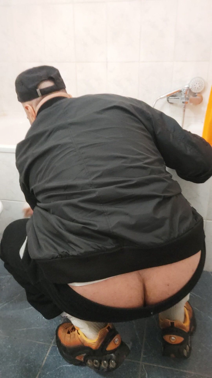 SmokedAlloy2: Perverzní dj - Bro Naštvaný v jeho Sneaxu