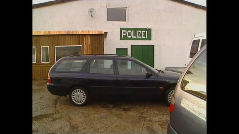 MMV films - The Original: Hete rondborstige milf in haar kont geneukt en ondergespoten op...
