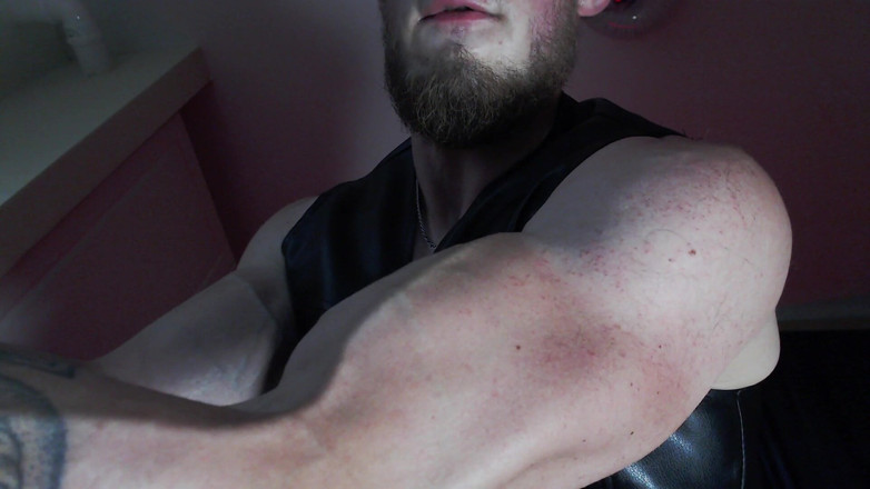 Hunky time: Muscle Worship - Biceps