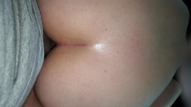 DherlyDoll: Cuando la muñeca se pone cachonda me pide que le...