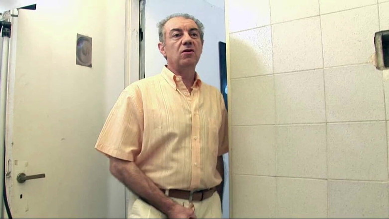 Thot Factory: 老人は若い小柄なラティーナをファック