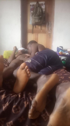 Oladi plenty tv: Burna Boy Y Rihanna Atrapadas Teniendo Sexo