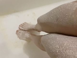 Supernasty: Eu gosto quando você massageia minhas pernas