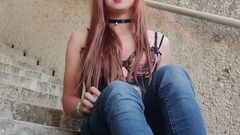 BestGirlBess: Sissy děvka Bess má velký krémový orgasmus u garáže v...
