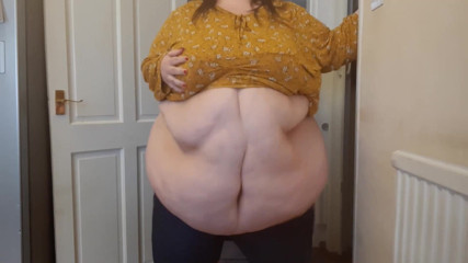 SSBBWLadyBrads: Burta unei femei mari și frumoase țâțoase tremură și se agită