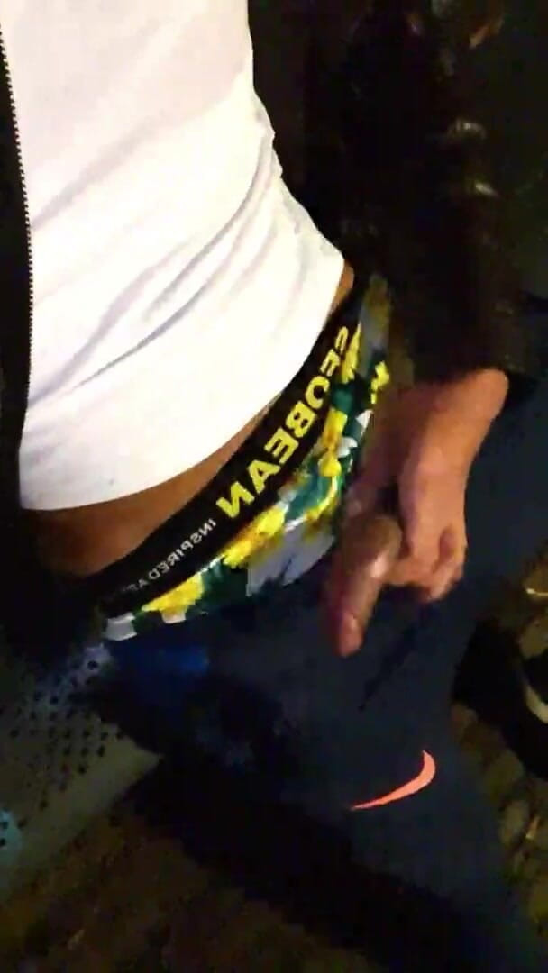 Slutboyben: Slutboyben Cam4 в мозги свинью на улице я завершить публичное кам4-шоу