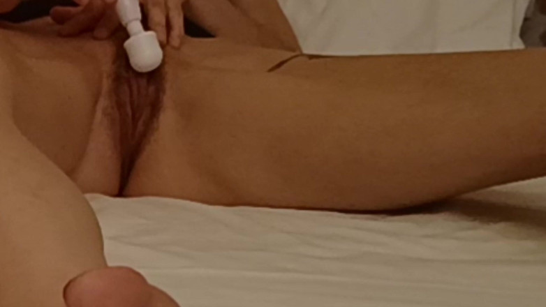 Dominixxx: Kelly i jej pulsująca cipka w chwili miłosnej przyjemności i...