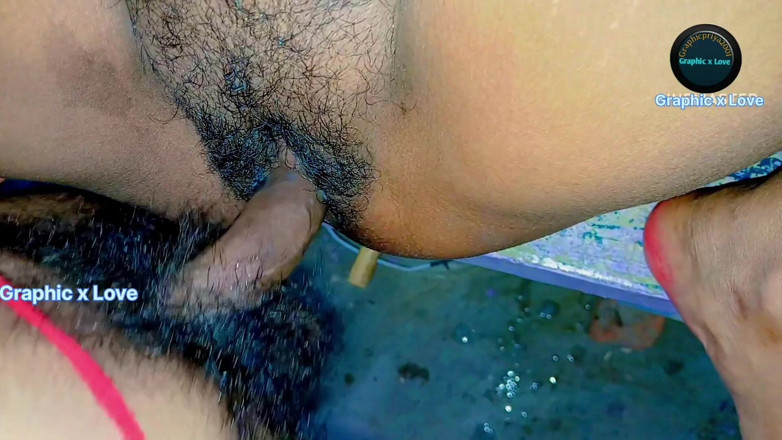 Graphic joy: Eine sehr heiße frau, sex mit unbekannten männern, er fickt...